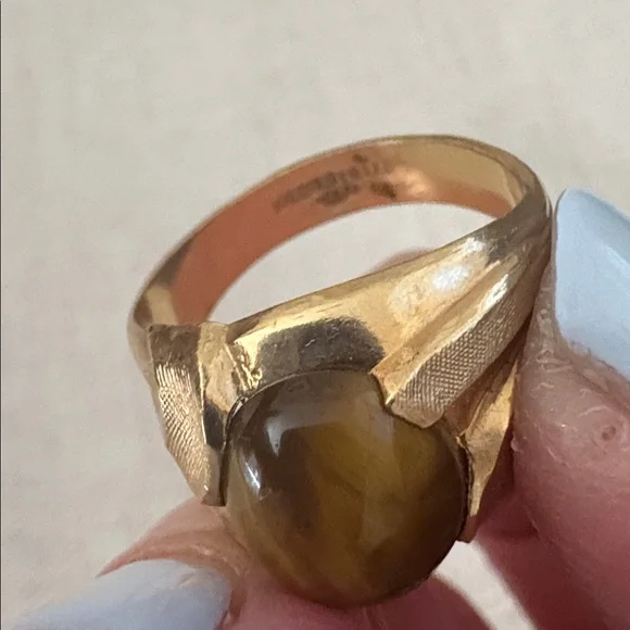Vintage Tiger Eye Ring - Picture 11 of 12